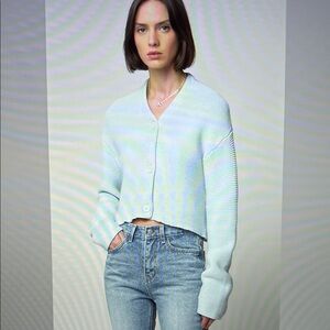 Oak + Fort Cropped Cardigan in light blue